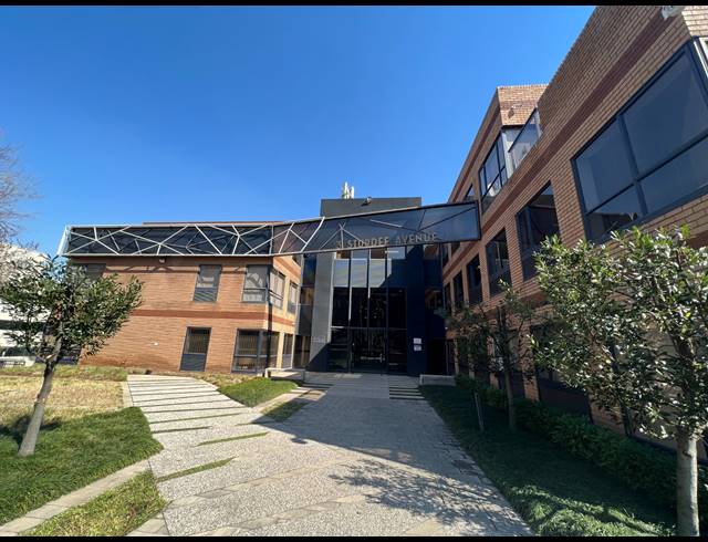 242M² OFFICE TO LET IN ROSEBANK